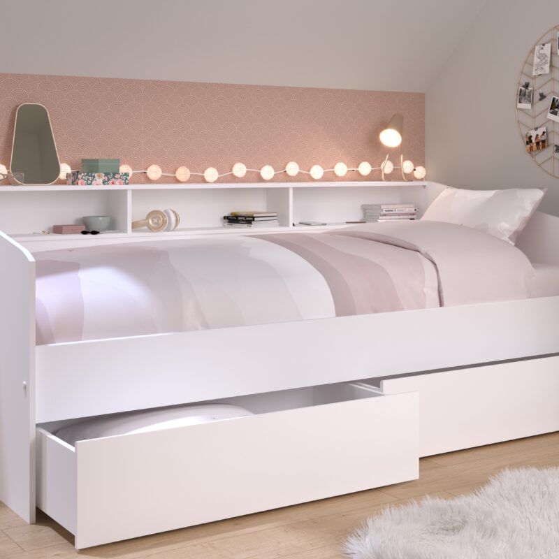 Sleep 4 2339 ENS1 Milieu Maedchen Rueckwand Weiss